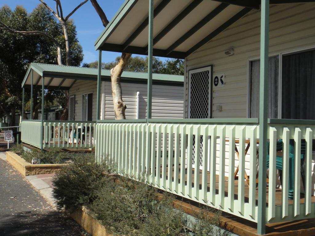 Lake Albert Caravan Park Hotel Meningie ห้อง รูปภาพ