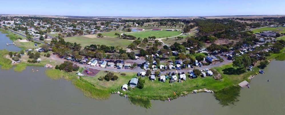 Lake Albert Caravan Park Hotel Meningie ภายนอก รูปภาพ