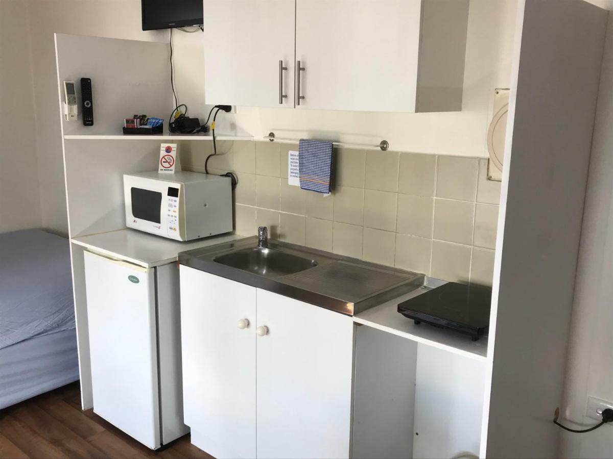 Lake Albert Caravan Park Hotel Meningie ภายนอก รูปภาพ